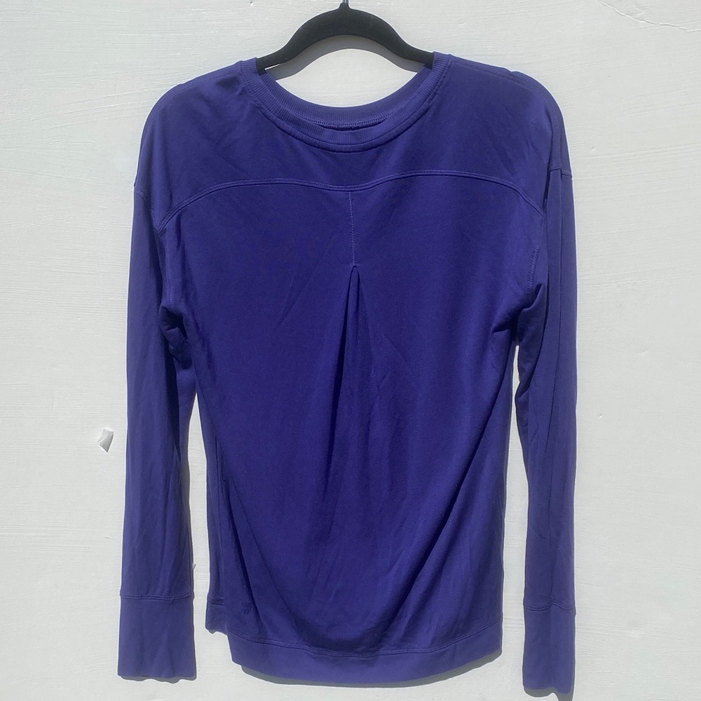 3 In A BUNDLE -All In Motion- Long Sleeve Pullover Sweatshirt | Lightweight | - Picture 5 of 12